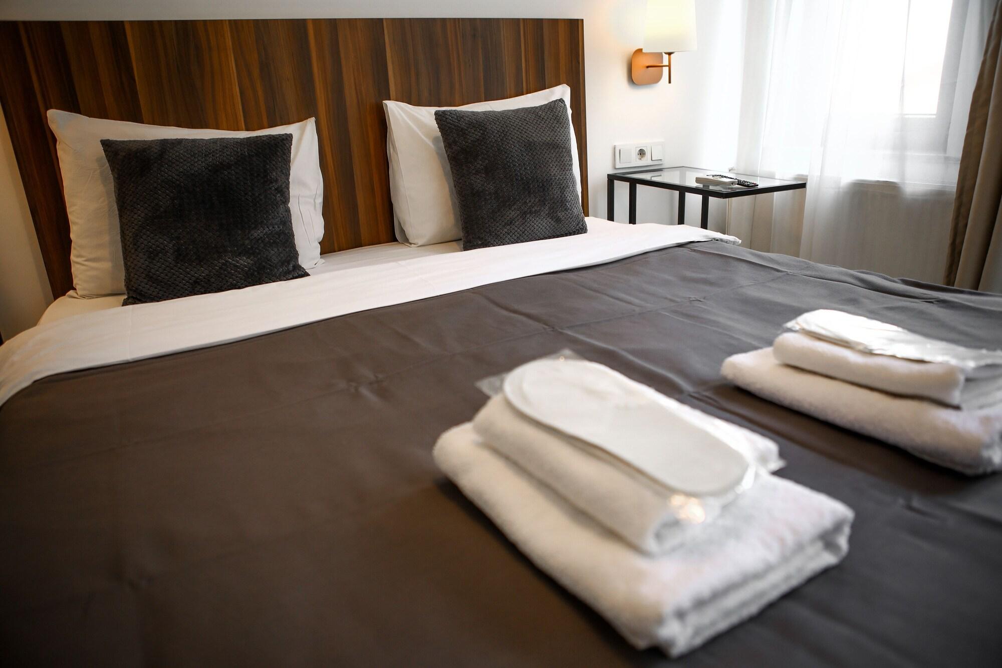 Alyon Suite Hotel Istanbul Bagian luar foto