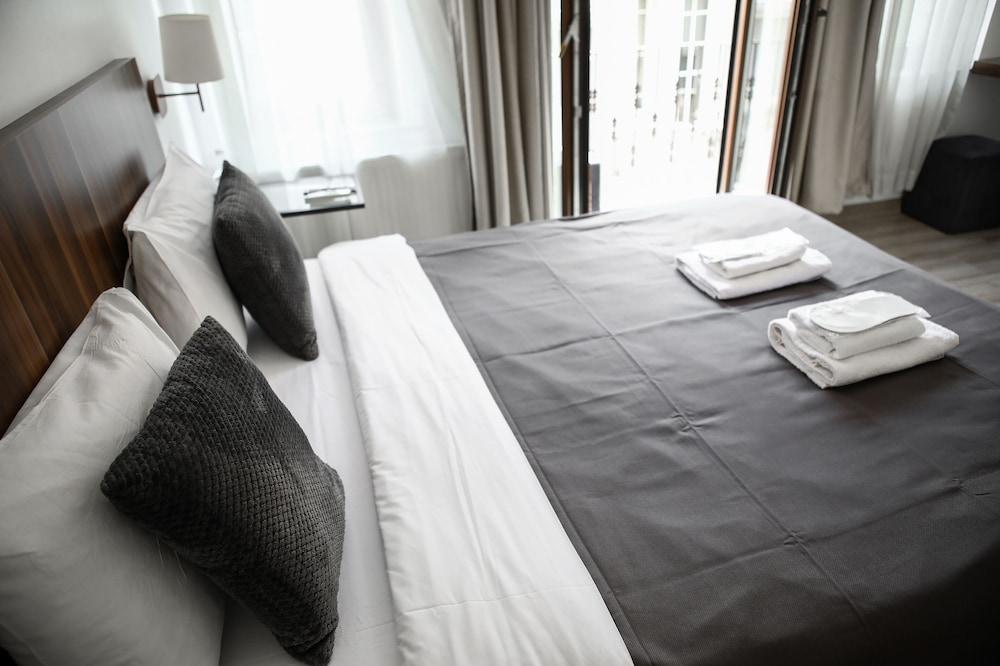 Alyon Suite Hotel Istanbul Bagian luar foto