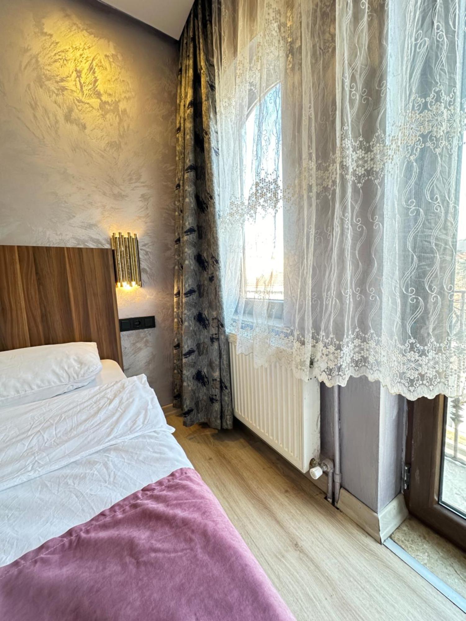 Alyon Suite Hotel Istanbul Bagian luar foto